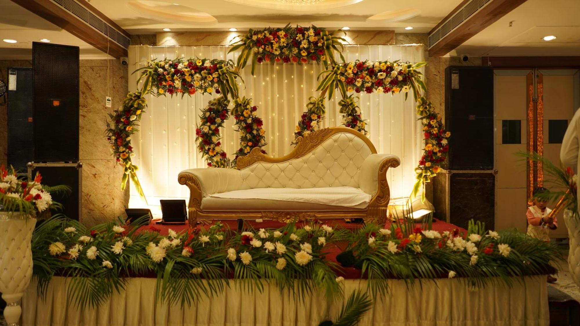 Hotel Silver Pearl Alīgarh Eksteriør bilde